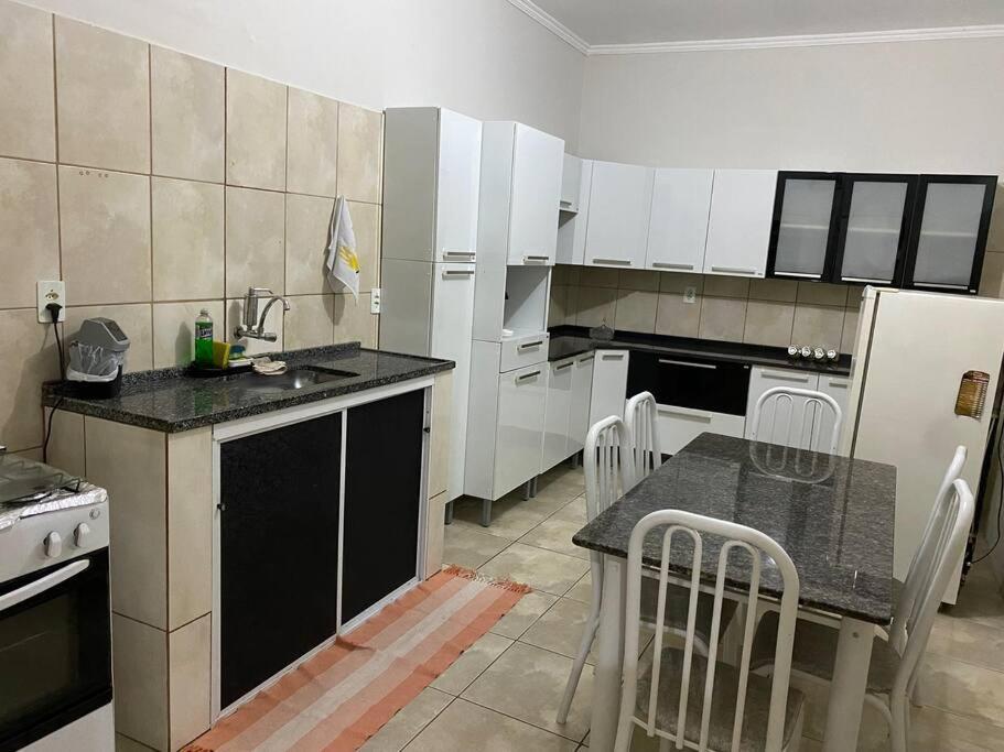 Casa S Benedito Familiar -6Min Basilica Aparecida Aparecida  Exteriör bild